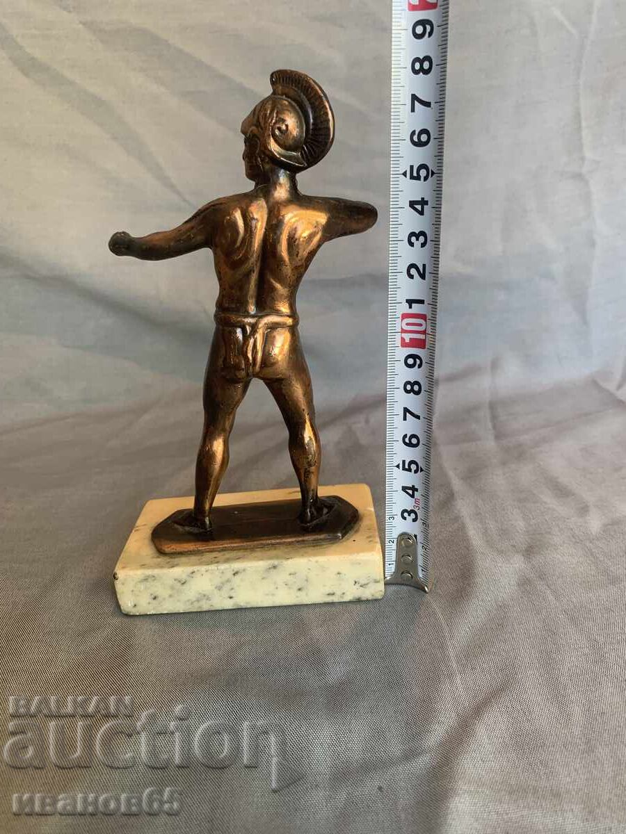 Auction bronze figure statuette Auction bronze figure statuette