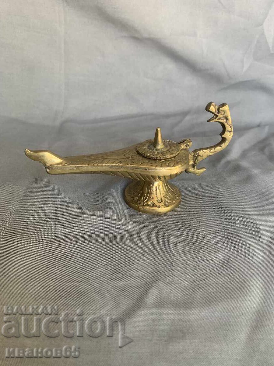 Brass oil lamp with price 35.00 BGN | € 17.90 Brass oil lamp with price 35.00 BGN | € 17.90