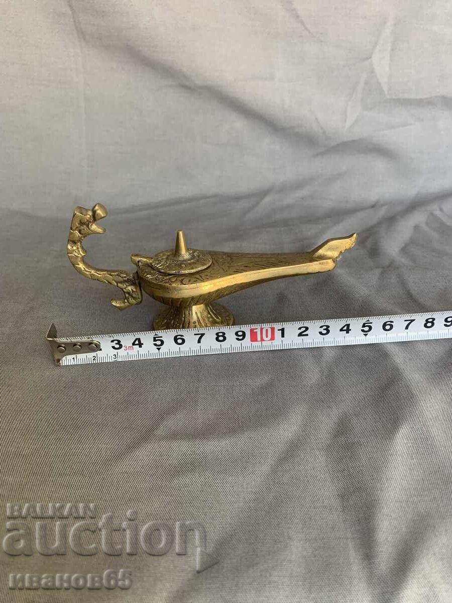 Brass oil lamp Brass oil lamp