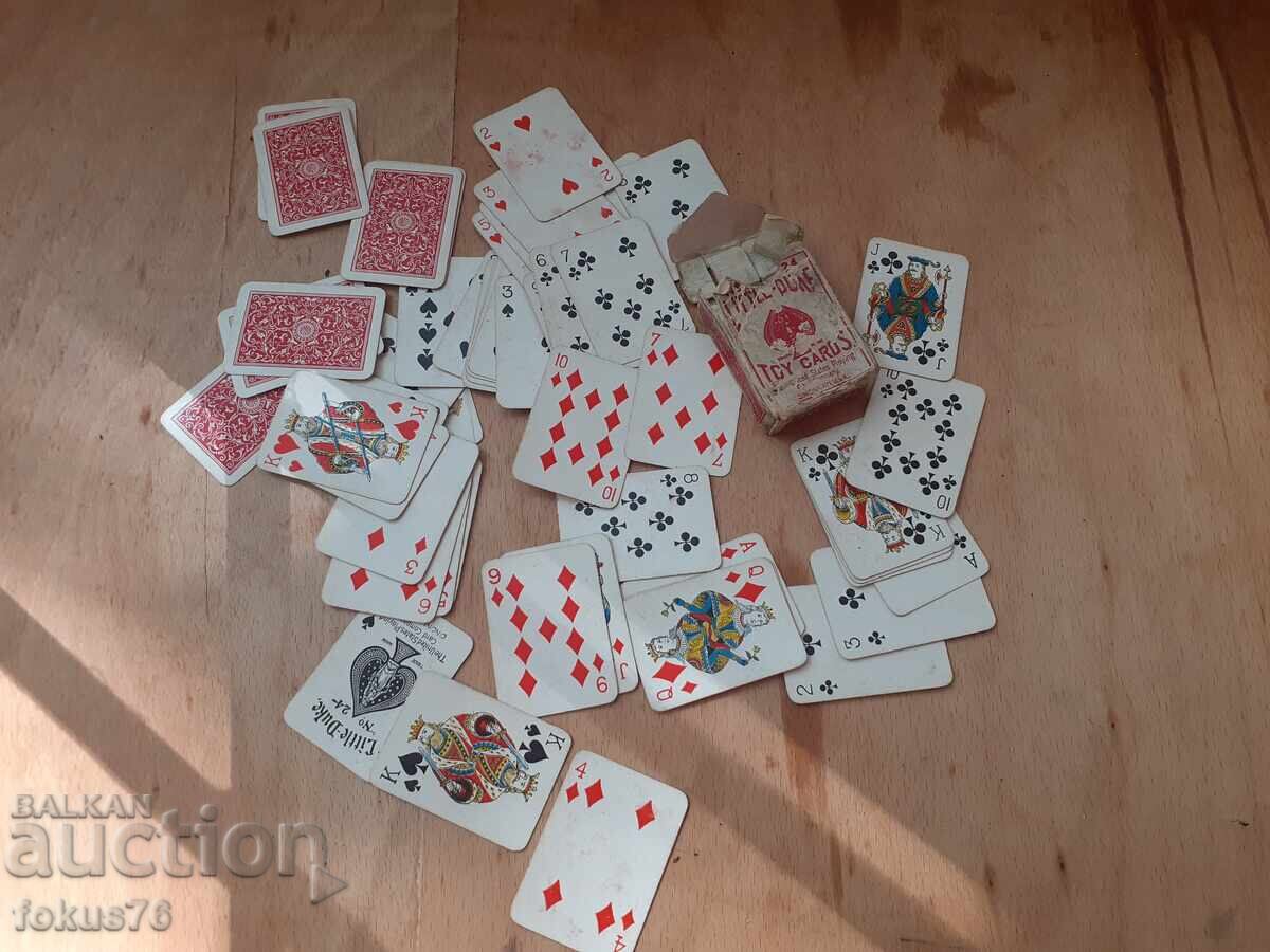 Auction  Old Little Duke collectible trading cards