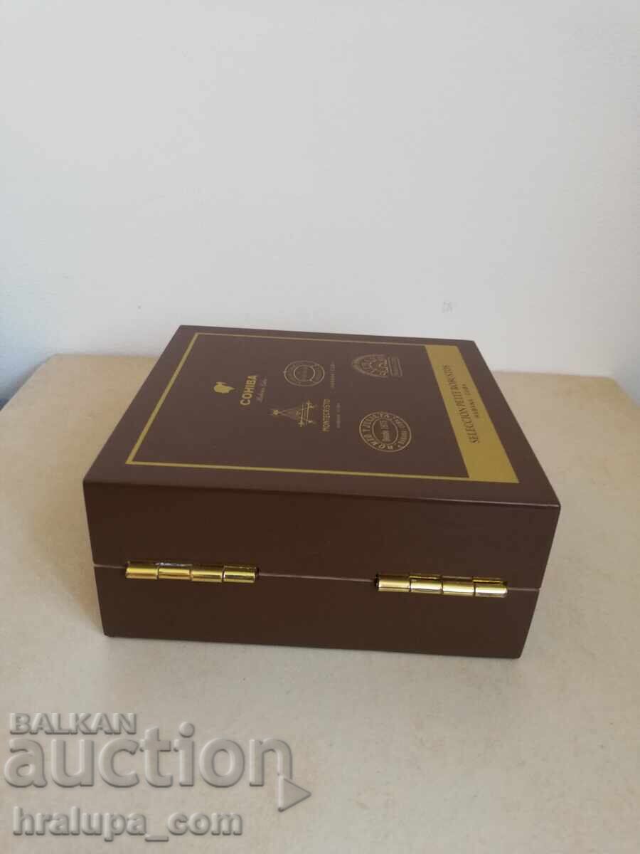 Licitație Cutie pentru trabucuri Cohiba Licitație Cutie pentru trabucuri Cohiba