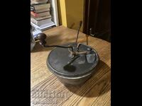 Oală veche de floricele de porumb