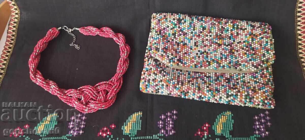 Plic vintage, portofel și colier cu mărgele Plic vintage, portofel și colier cu mărgele