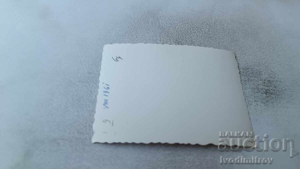 Снимка Момченце на плажа 1961 с цена 1.85 лв. | € 0.95