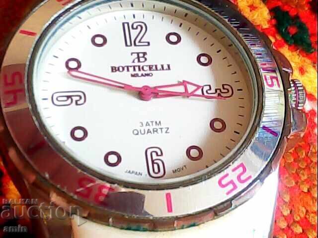 Δημοπρασία Λοτ από 4 ολοκαίνουργια ρολόγια, λειτουργούν, δεν έχουν μπαταρία