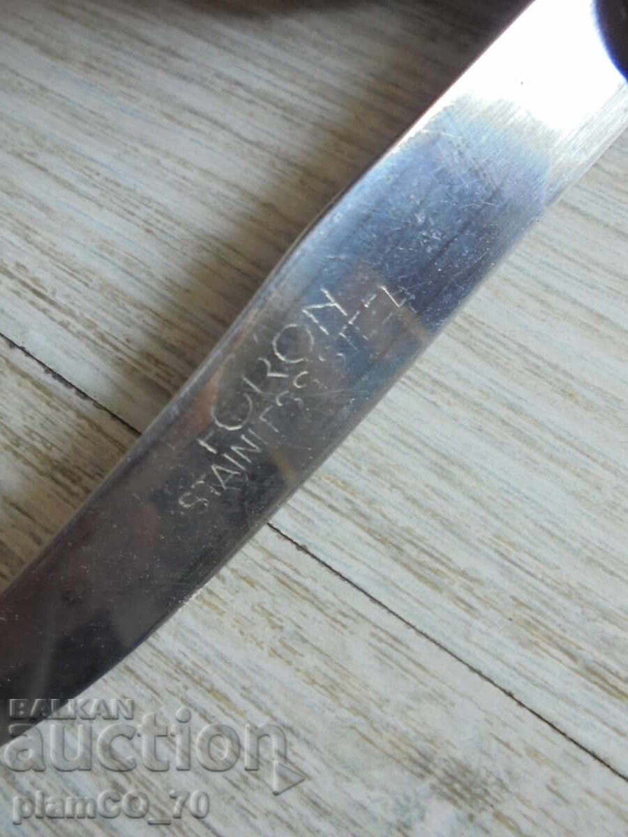 Delivery of Set of FORON knives with bamboo handles and stand