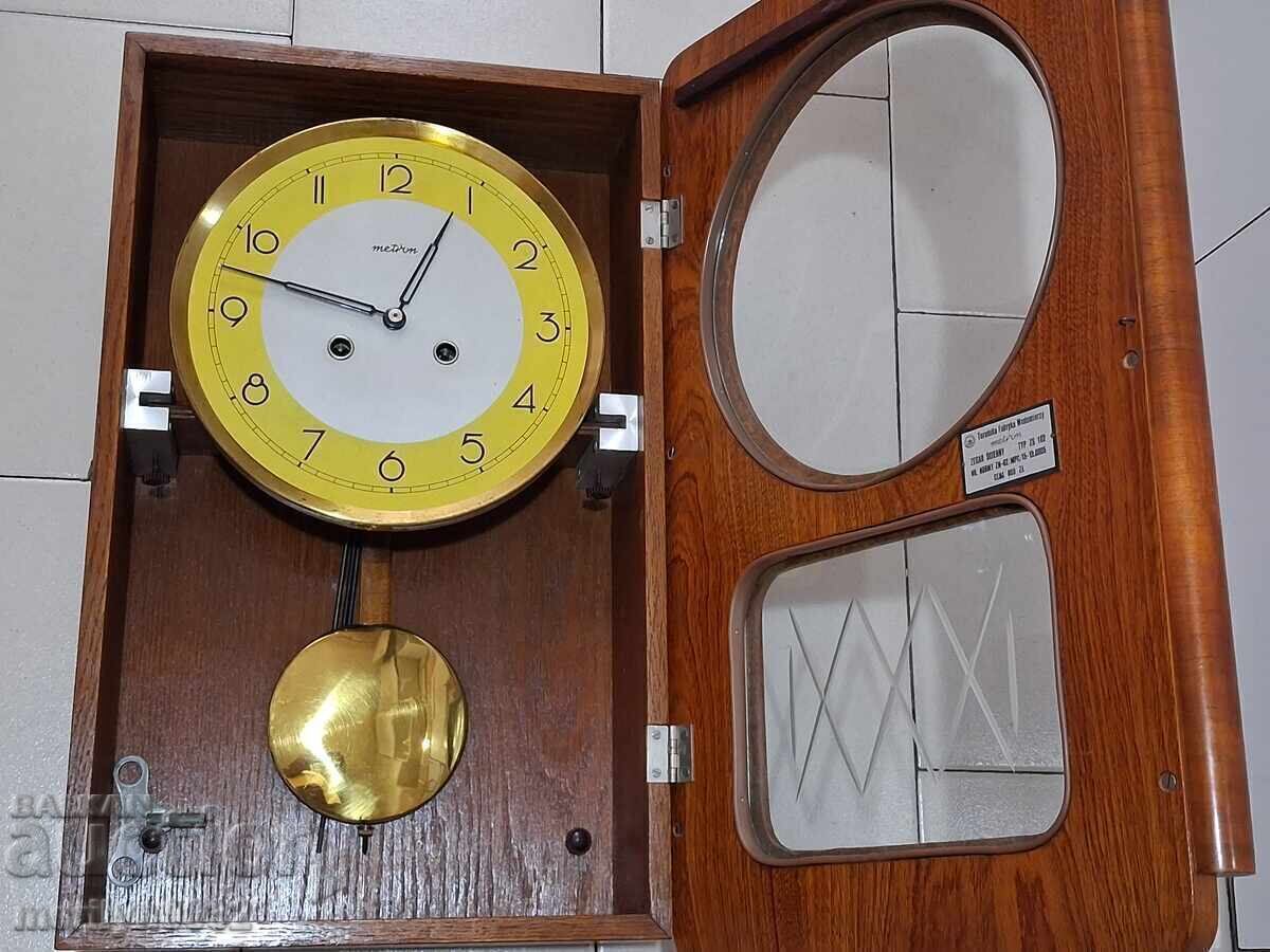 Wall clock "Metron" "Metron" Lux PNR WORKS with price 145.00 BGN | € 74.14