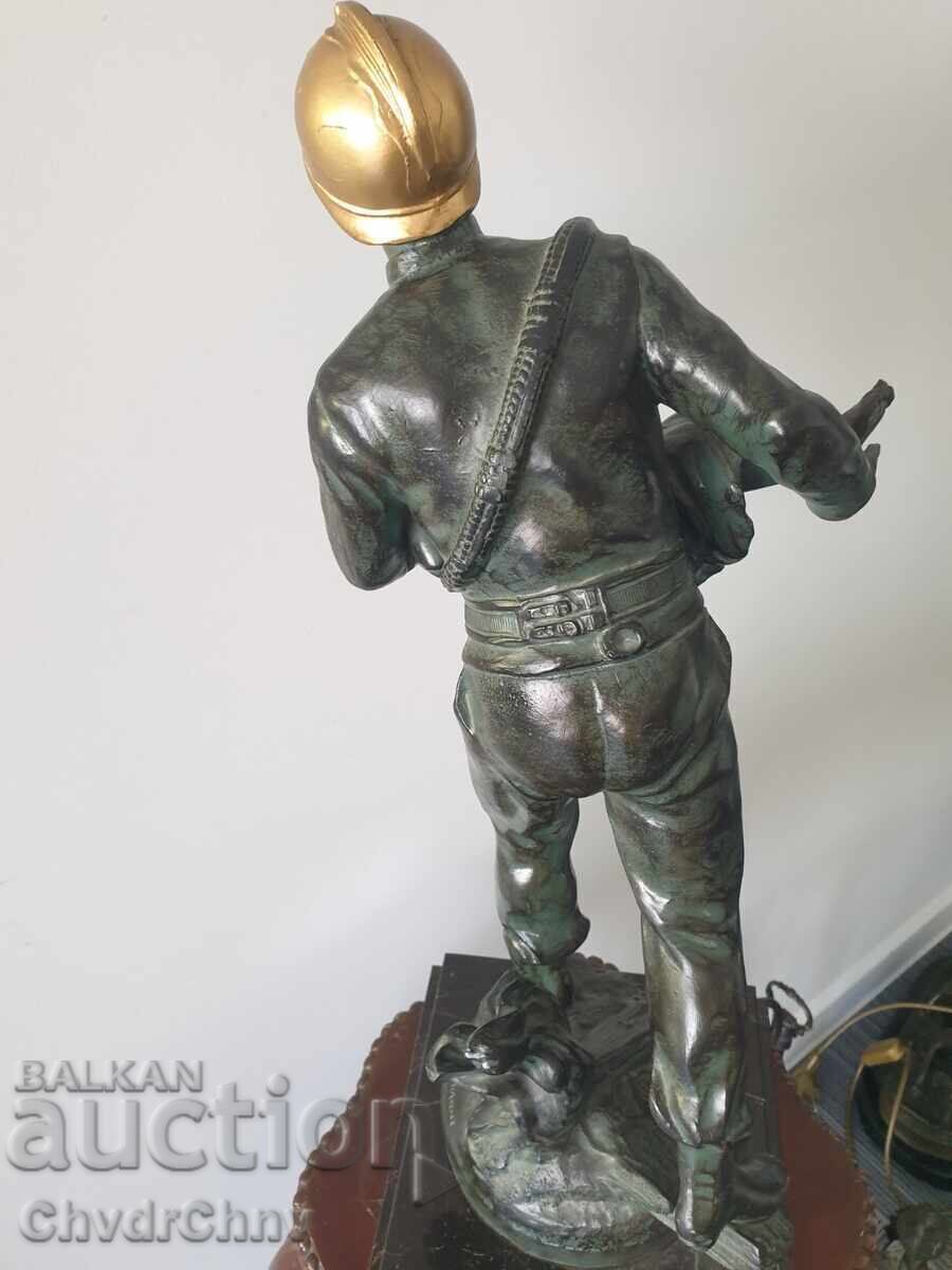 Old French bronze sculpture/figure of a fireman by Moreau - 5 Old French bronze sculpture/figure of a fireman by Moreau - 5