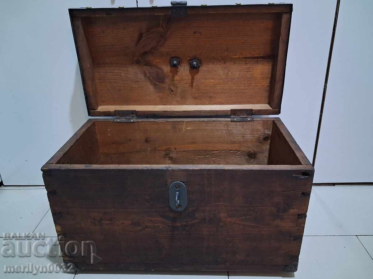 Κουτί σεντούκι με τιμή 145.00 BGN | € 74.14