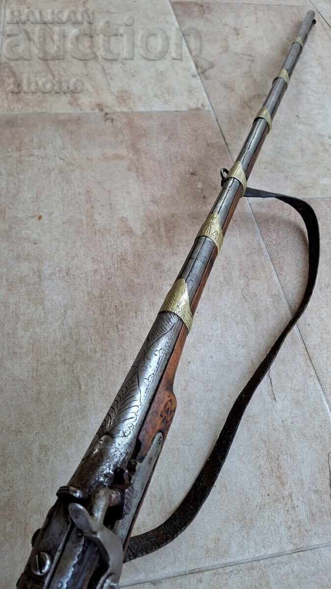 Δημοπρασία Πιστόλι, κάψουλα, φλεγόμενο, σωλήνας, βραστήρας, γαρύφαλλο,