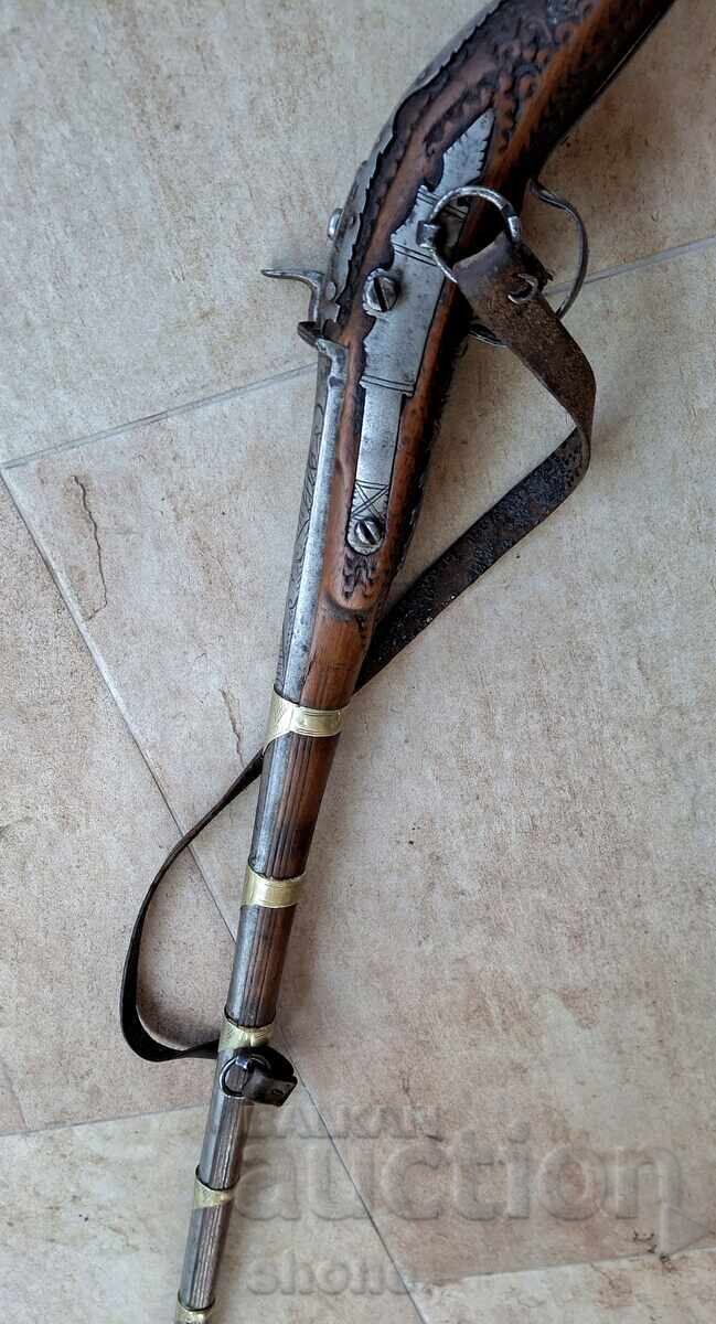 Livrarea Pușcă, capsulă, cremene, șisane, boilie, garoafă,