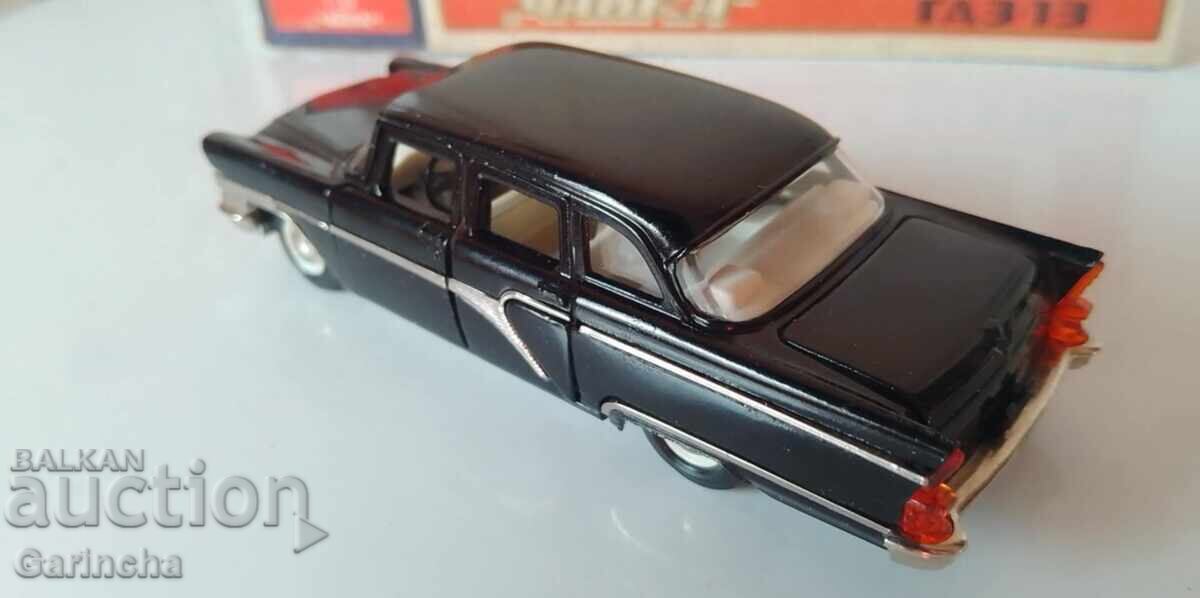 Chaika GAZ 13 - USSR 1/43 - 5