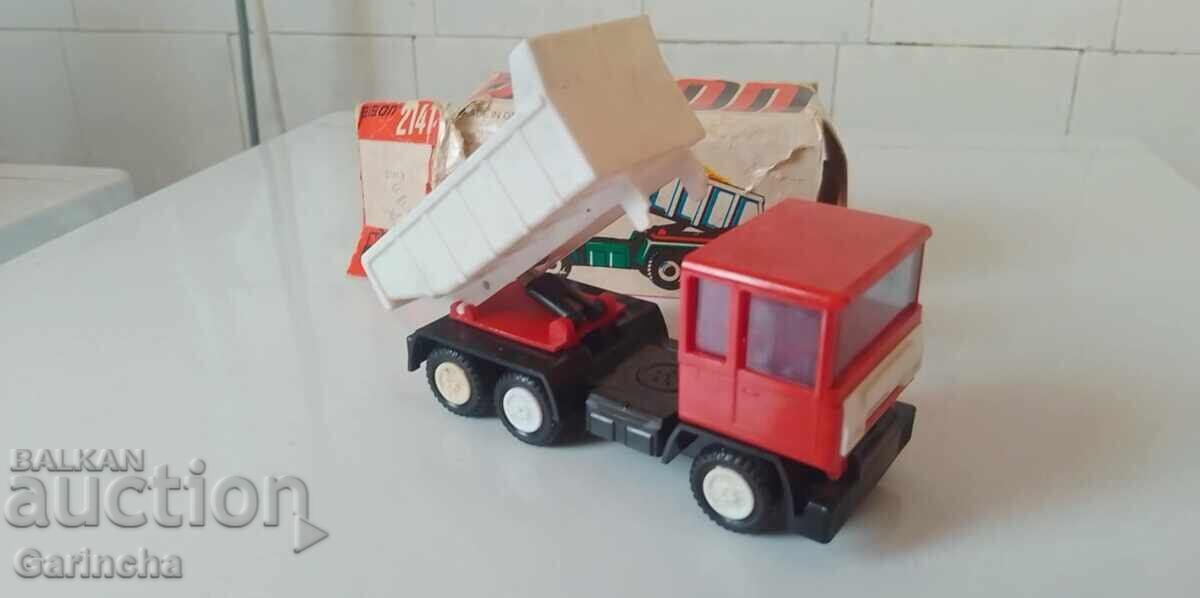 Аукцион Стара немска играчка Bison GDR Аукцион Стара немска играчка Bison GDR