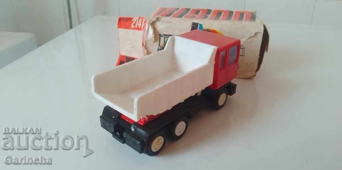 Доставка на Стара немска играчка Bison GDR Доставка на Стара немска играчка Bison GDR