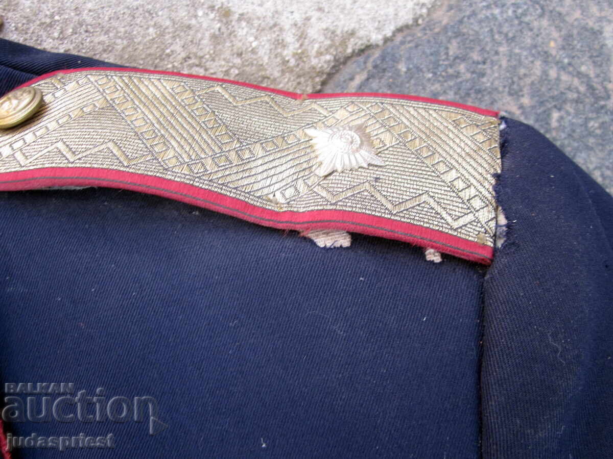 Παράδοση Βουλγαρικό στρατιωτικό σακάκι στρατηγού, υποστράτηγου με επωμίδες Παράδοση Βουλγαρικό στρατιωτικό σακάκι στρατηγού, υποστράτηγου με επωμίδες