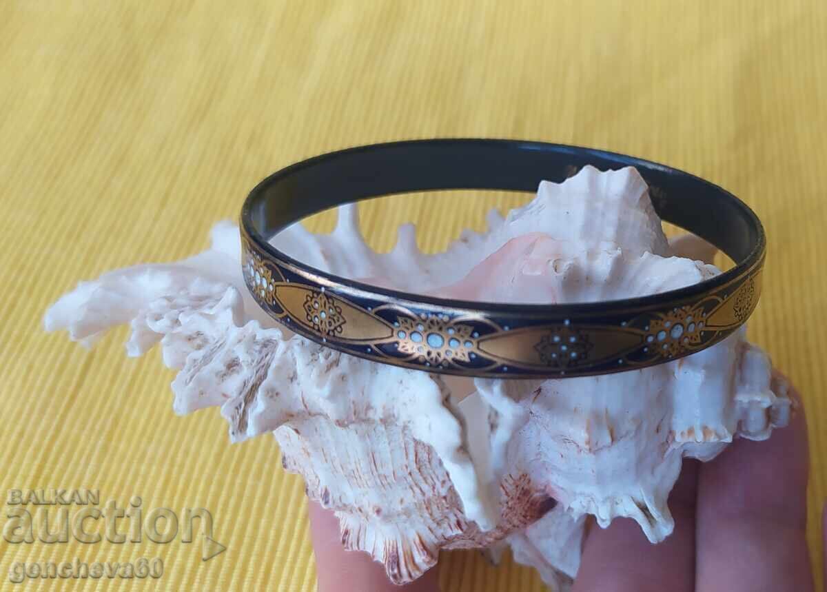 Livrarea Brățară vintage emailată MICHAELA FREY