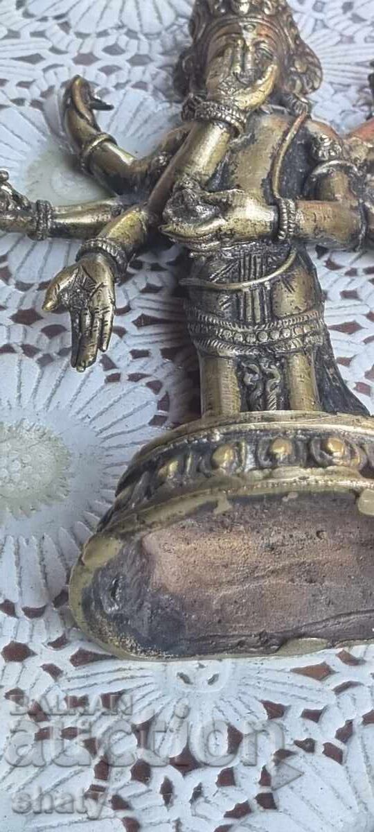 Sculptură veche din bronz. Figură - 7