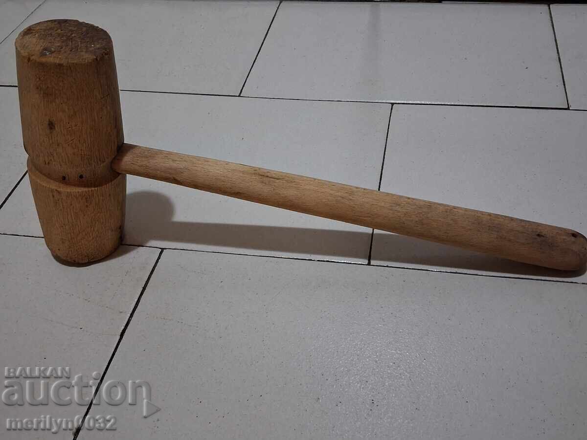 Аукцион Стар дървен чук, инструмент, пособие Аукцион Стар дървен чук, инструмент, пособие