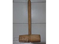 Стар дървен чук, инструмент, пособие