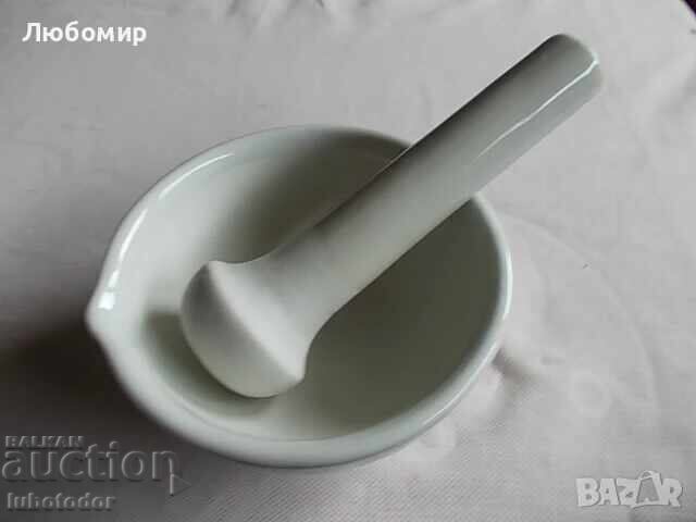 Παλιός πορσελάνινος γουδοχέρι φαρμακείου με τιμή 18.00 BGN | € 9.20