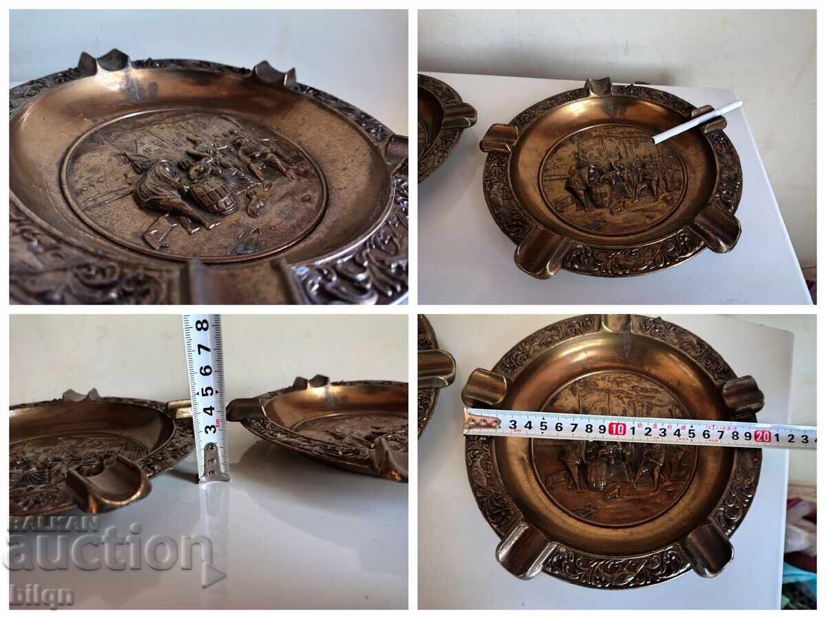 Great Large Relief Italian Bronze Ashtrays - 7