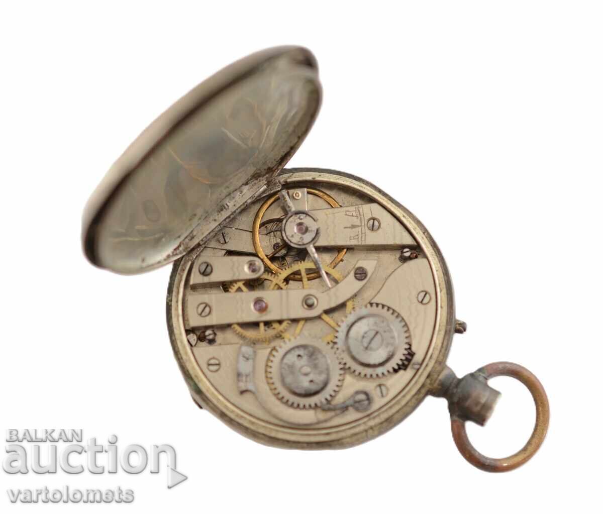 Старинен сребърен джобен часовник   -   не работи с цена 39.00 лв. | € 19.94