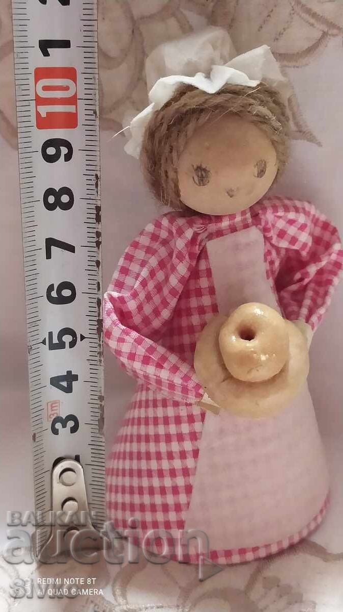 Figurine of ethnic costume 3 with price 0.99 BGN | € 0.51 Figurine of ethnic costume 3 with price 0.99 BGN | € 0.51