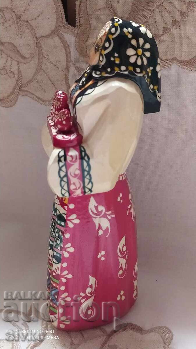 Аукцион Фигурка етно носия 6