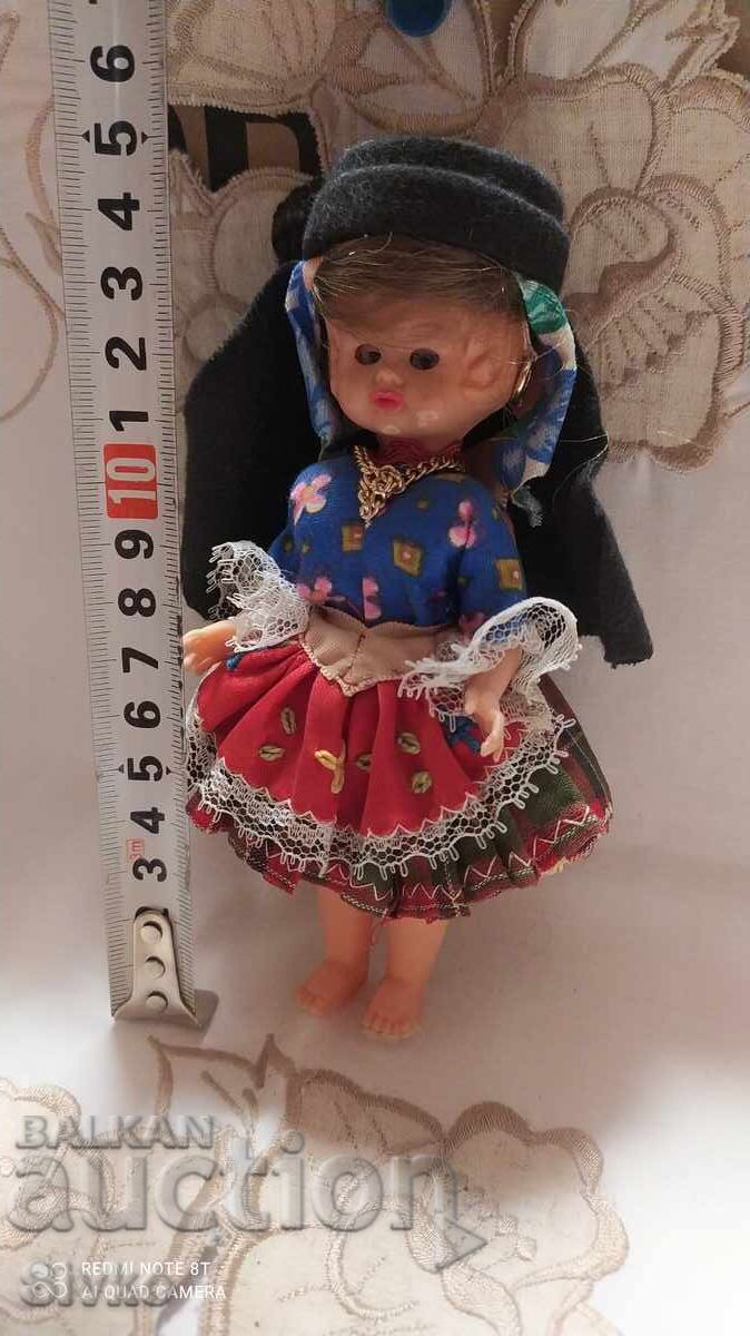 Φιγούρα παραδοσιακής φορεσιάς 9 με τιμή 0.99 BGN | € 0.51