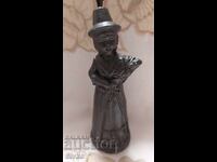 Фигурка етно носия 10