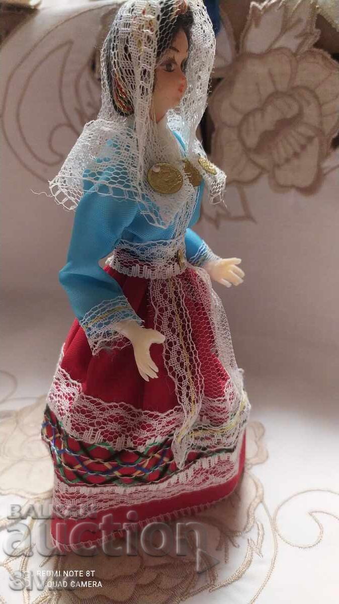 Φιγούρα με παραδοσιακή φορεσιά 11 - 5