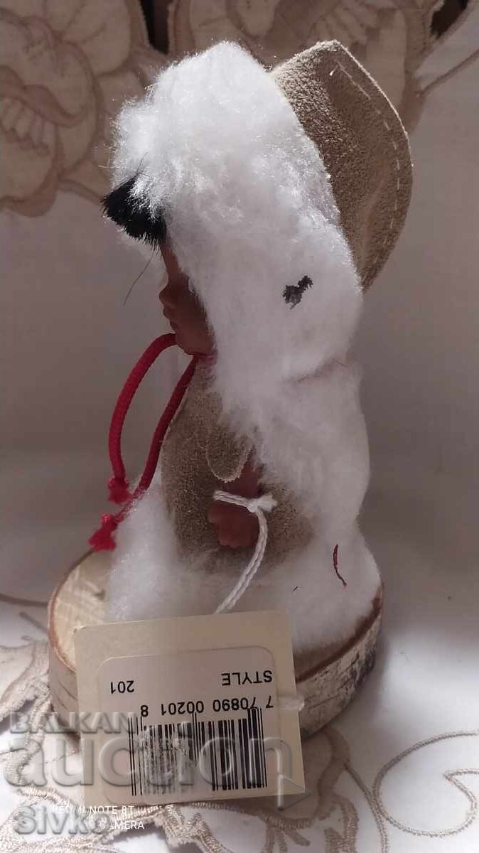 Figure of ethnic costume 13 with price 0.99 BGN | € 0.51