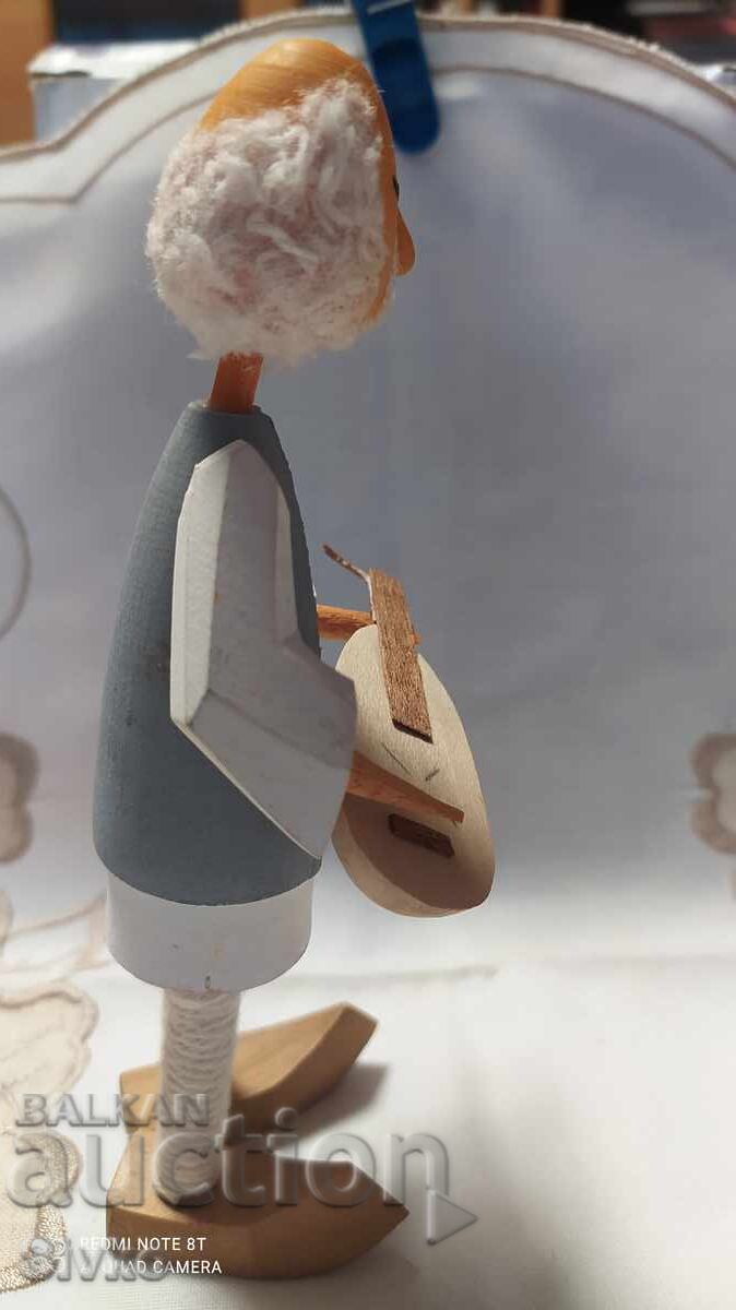 Παράδοση Φιγούρα με παραδοσιακή φορεσιά 16