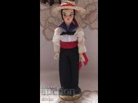 Фигурка етно носия 17
