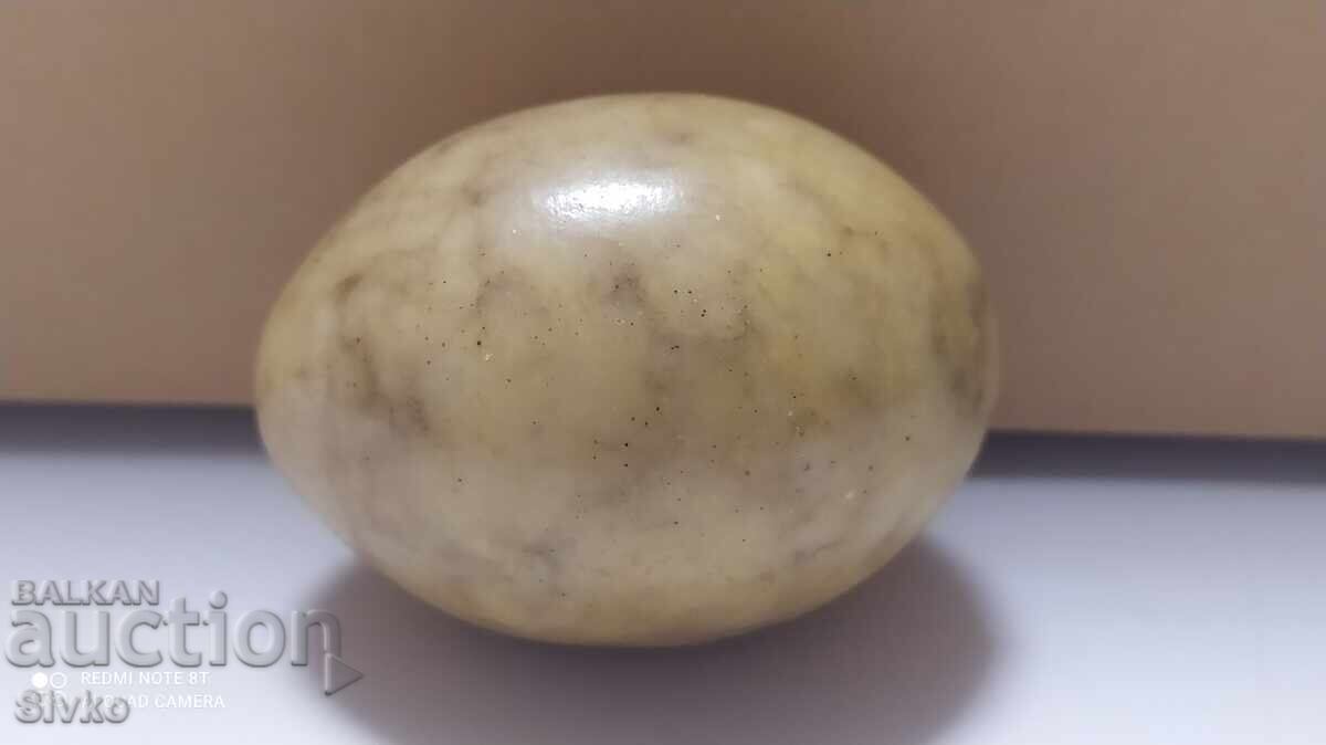 Аукцион Естествен полускъпоценен камък с форма на яйце 1