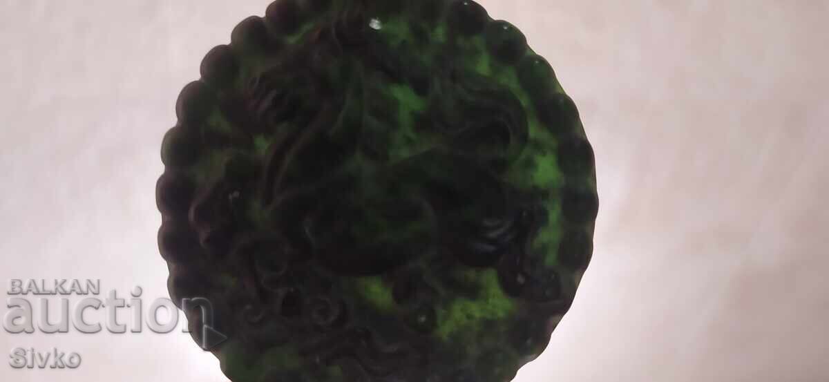 Licitație Jadeit gravat zodiac chinezesc cal Licitație Jadeit gravat zodiac chinezesc cal