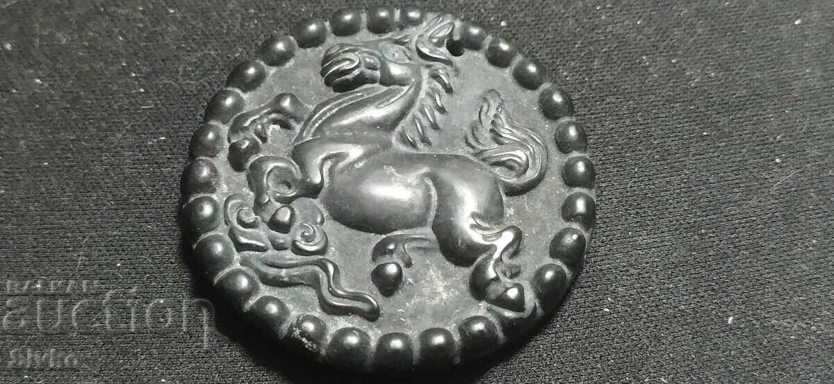 Jadeit gravat zodiac chinezesc cal Jadeit gravat zodiac chinezesc cal