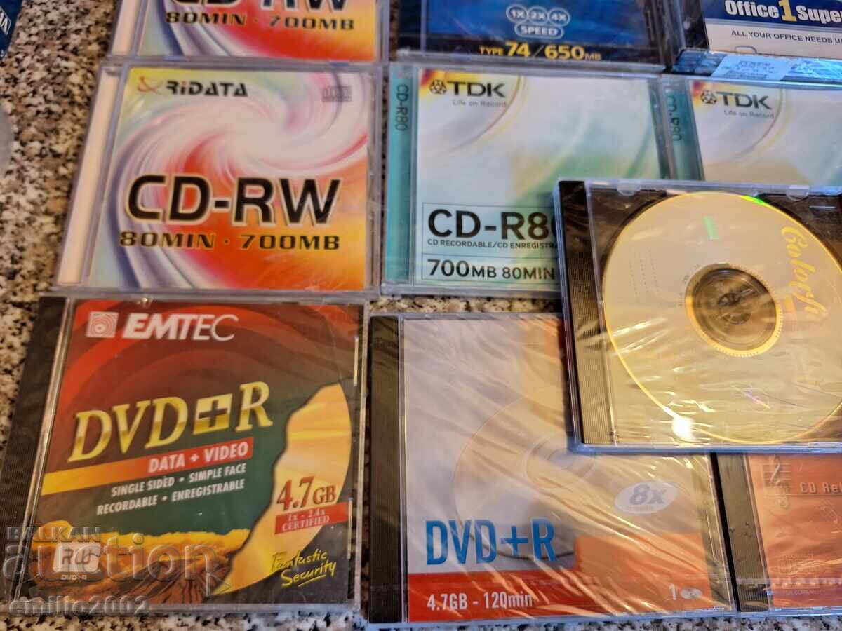 Δίσκοι Compact και DVD ανοιγμένοι με τιμή 10.00 BGN | € 5.11