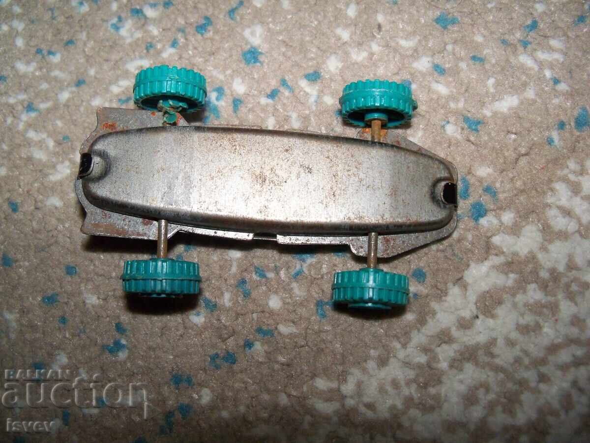 Small tin car Druzhba No. 6, social toy - 6 Small tin car Druzhba No. 6, social toy - 6