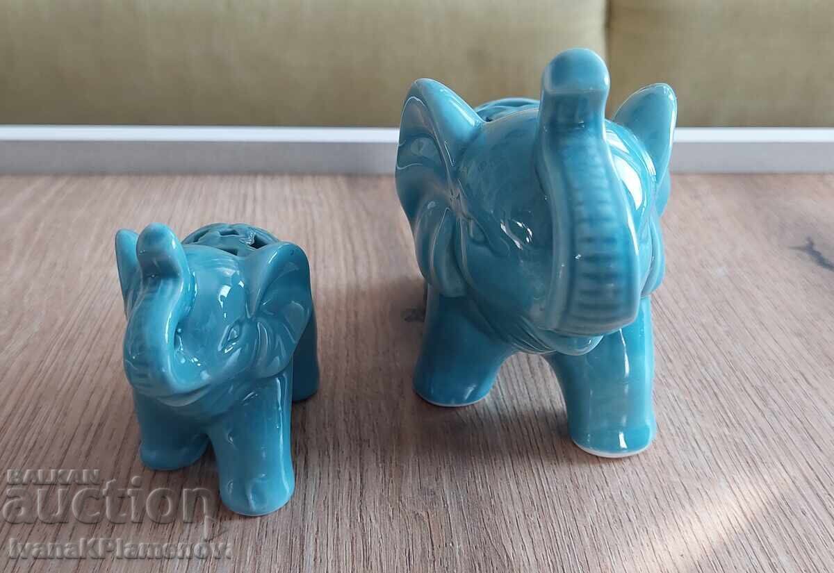 Auction  Souvenirs for connoisseurs, two pieces, excellent