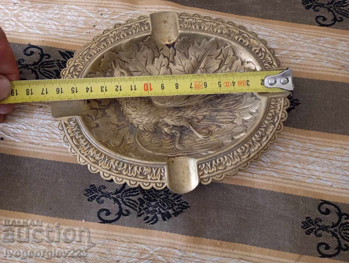 Σταχτοδοχείο - πουλί με τιμή 30.00 BGN | € 15.34