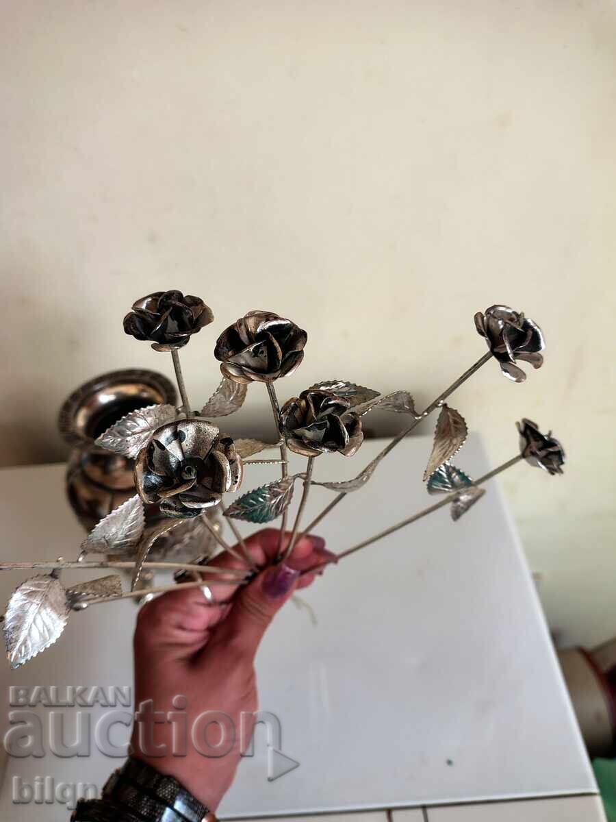 Прекрасна Посребрена Ваза Със Посребрени Цветя - 6 Прекрасна Посребрена Ваза Със Посребрени Цветя - 6