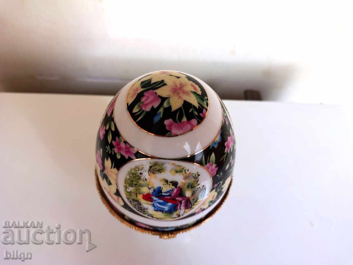 Όμορφο Πορσελάνινο Αυγό-Κουτί για Κοσμήματα-Λιμόζ με τιμή 39.98 BGN | € 20.44