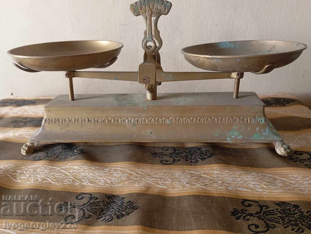 Vintage scale with price 99.00 BGN | € 50.62 Vintage scale with price 99.00 BGN | € 50.62