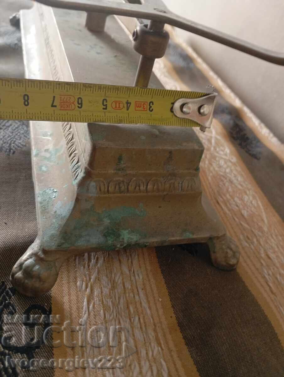 Vintage scale - 5 Vintage scale - 5