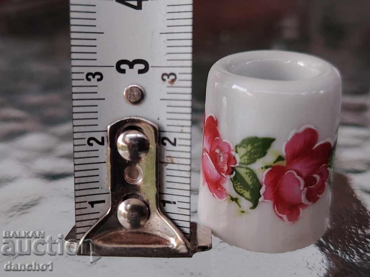 Delivery of Small candle holder Delivery of Small candle holder