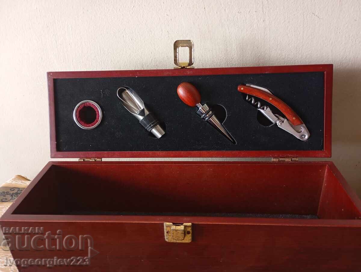 Πολυτελές κουτί για αλκοόλ με τιμή 50.00 BGN | € 25.56