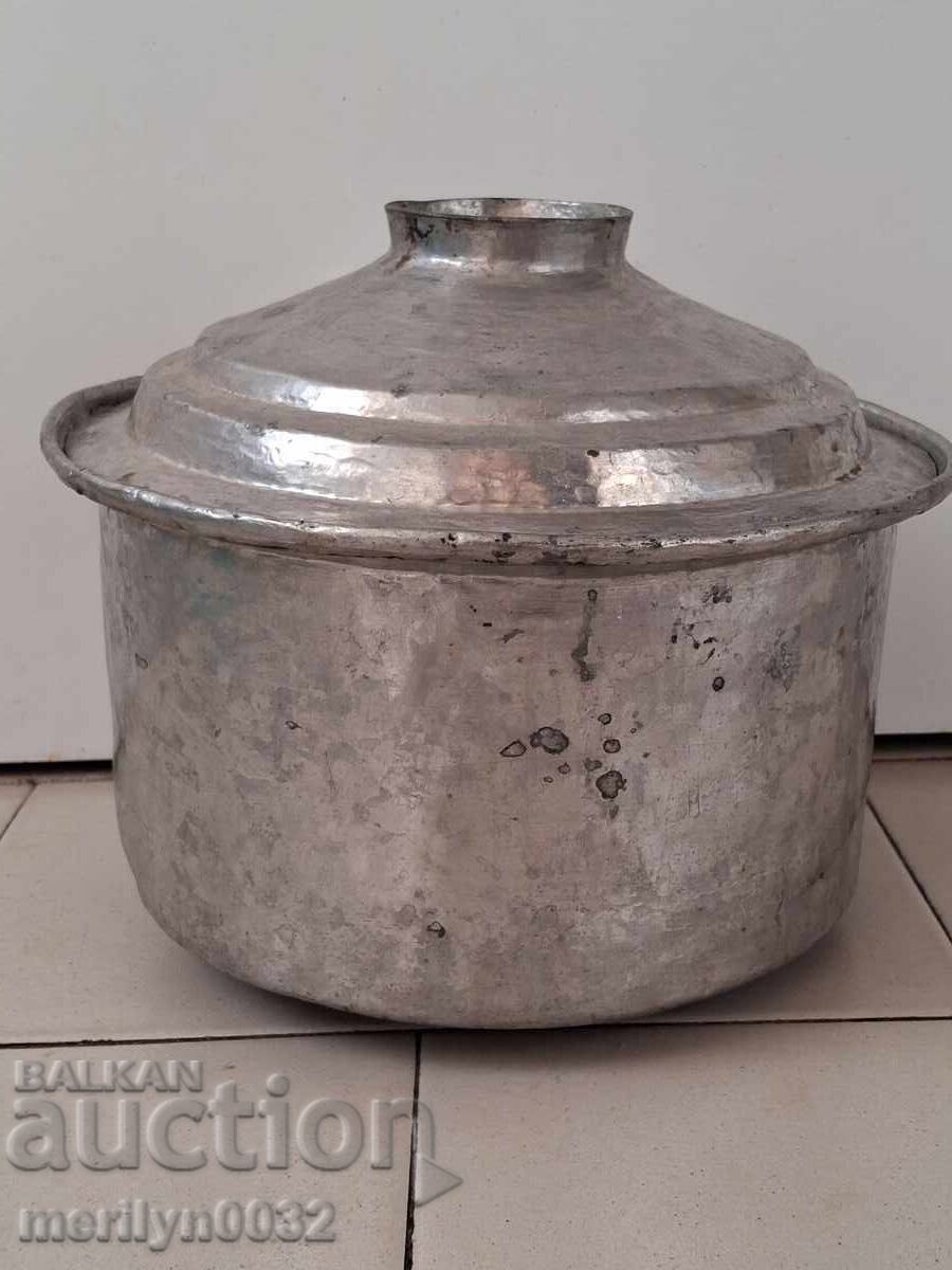 Copper pot with lid, copper container