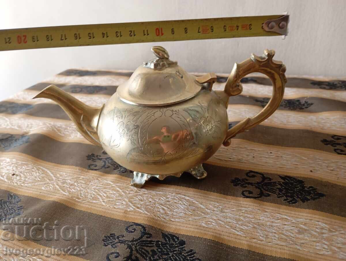 Доставка на Винтидж чайник