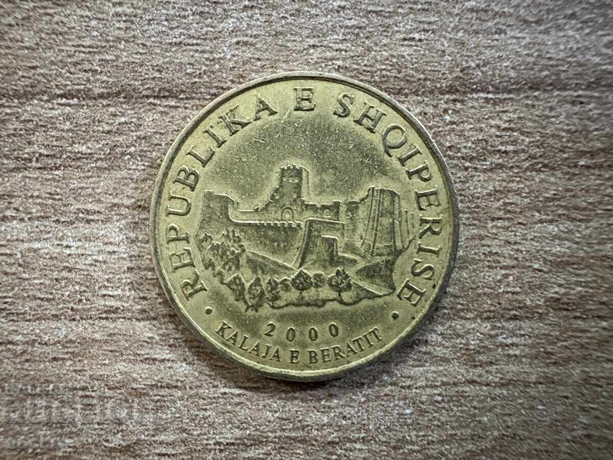 Албания - 10 лека (2000) с цена 0.70 лв. | € 0.36